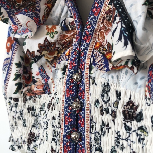 Deep V Frill Short Sleeve Top Cropped Shirt in "My Folk Art Heart" print - Picture 11 of 16